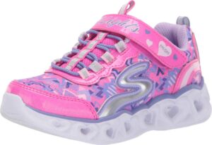 Skechers Graziosi petali e comfort spazioso si combinano in Skechers